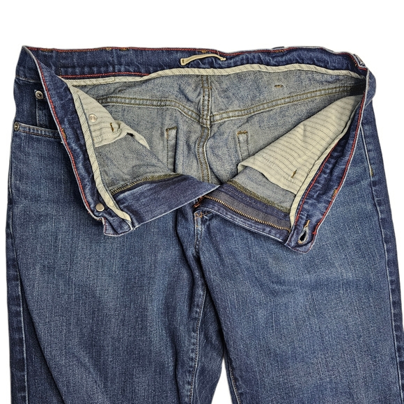 L.L. Bean Men's Indigo Distressed Standard Fit Jeans - Picture 7 of 12